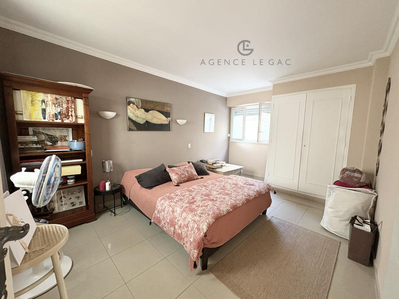 Appartement - 130 m² - 4 pièces