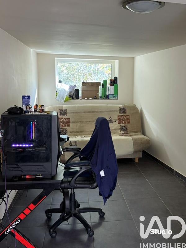 Maison - 230 m² - 10 pièces