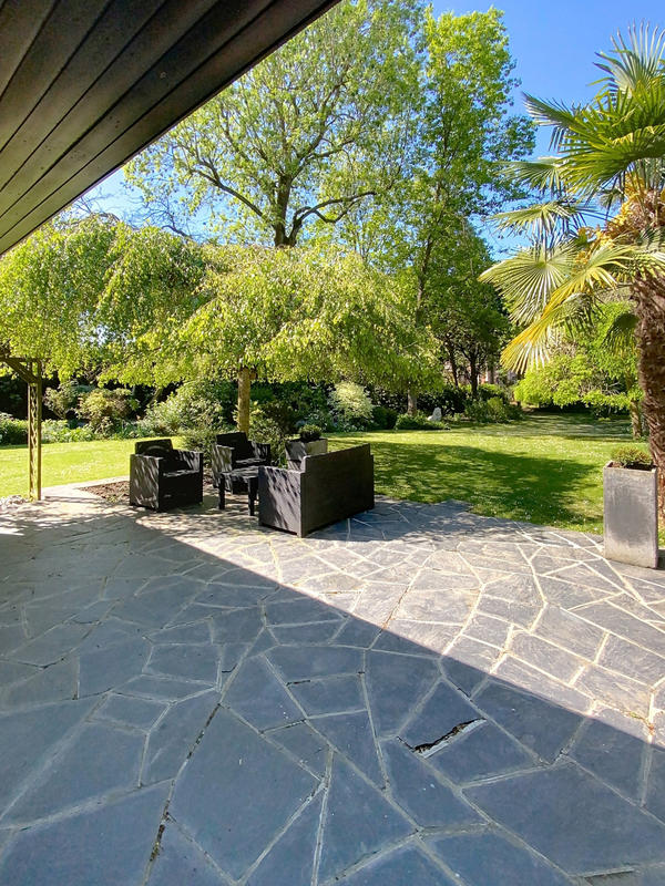 Maison - 345 m² - 15 pièces