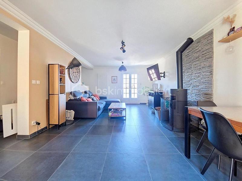 Maison - 180 m² - 6 pièces