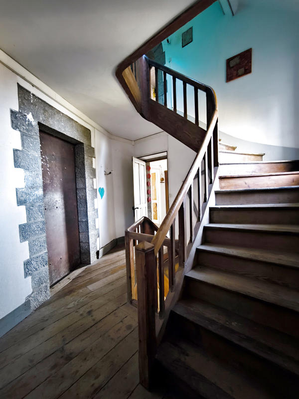 Maison - 225 m² - 7 pièces