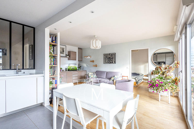 Appartement - 84 m² - 4 pièces