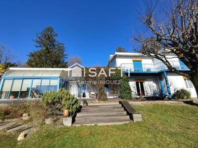 Maison - 299 m² - 8 pièces