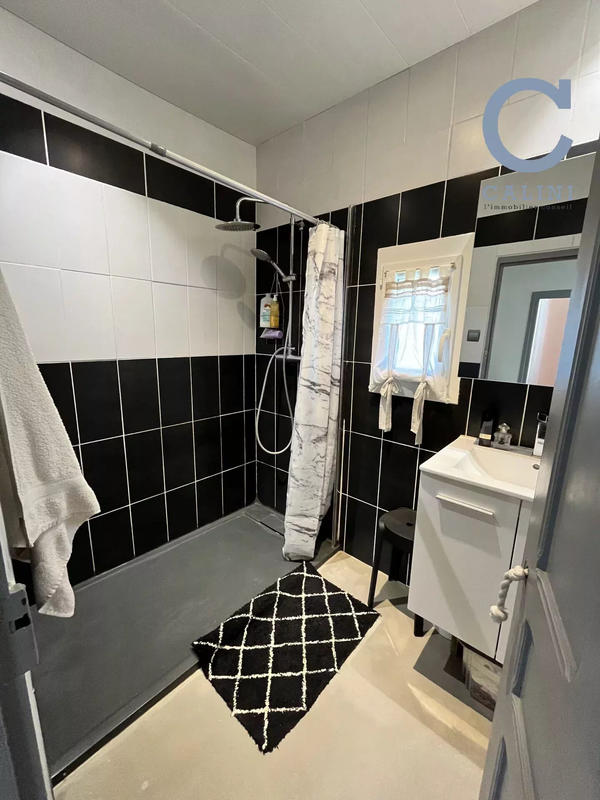 Villa - 82 m² - 4 pièces