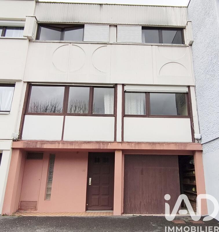 Maison - 99 m² - 5 pièces