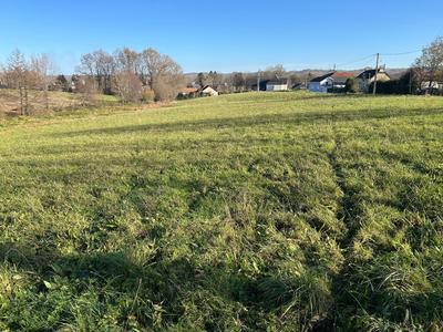Terrain constructible - 1 796 m²
