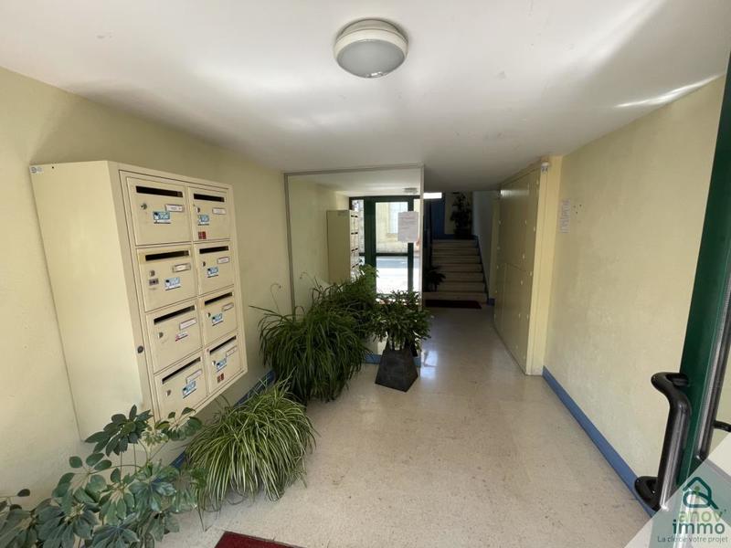 Appartement - 82 m² - 4 pièces