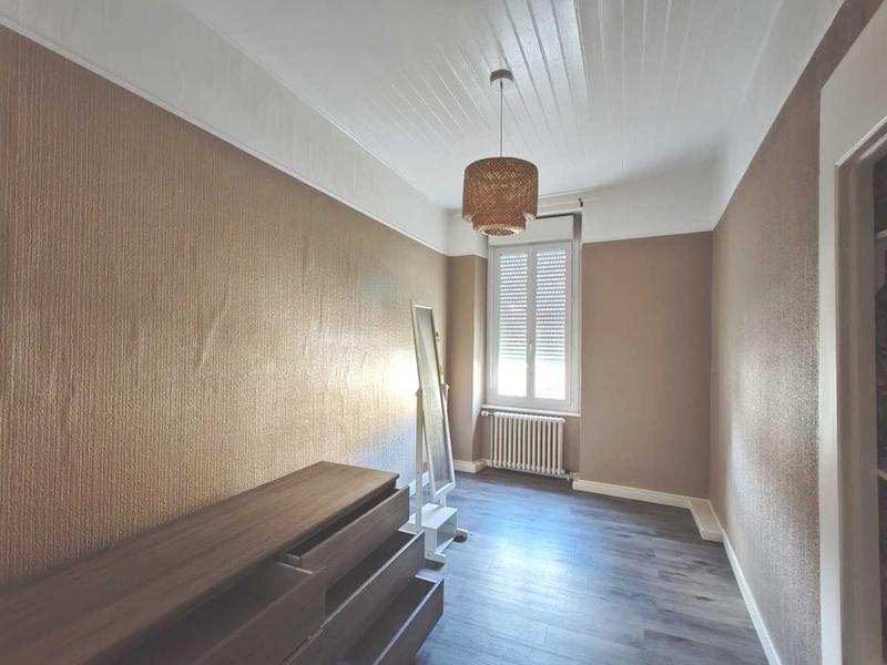 Immeuble - 272 m² - 11 pièces