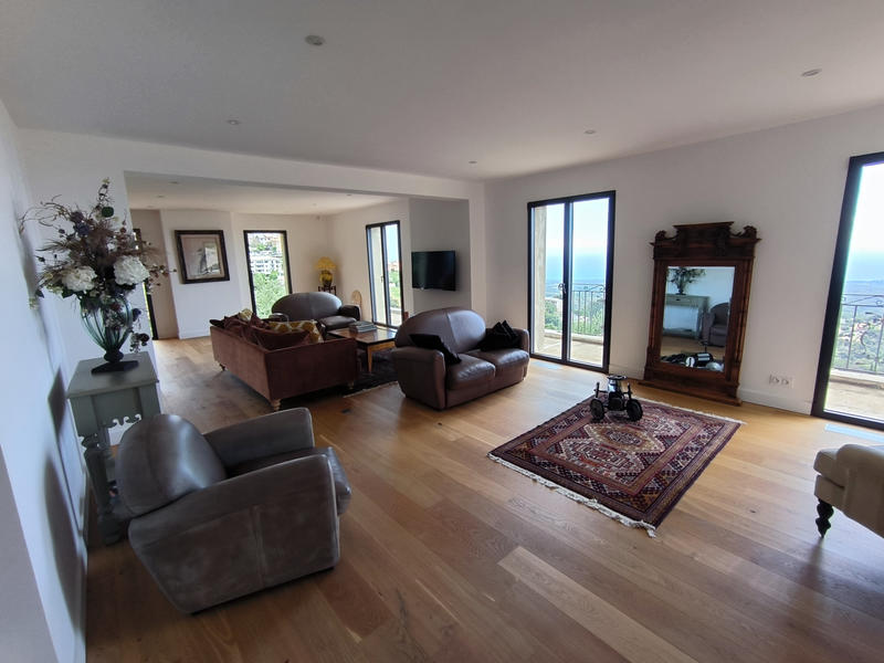 Villa - 400 m² - 4 pièces