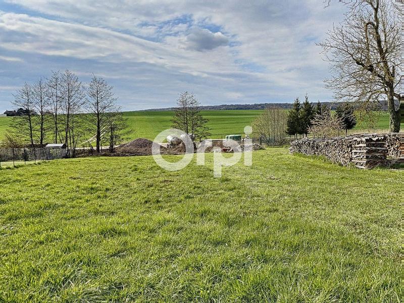 Terrain constructible - 893 m²