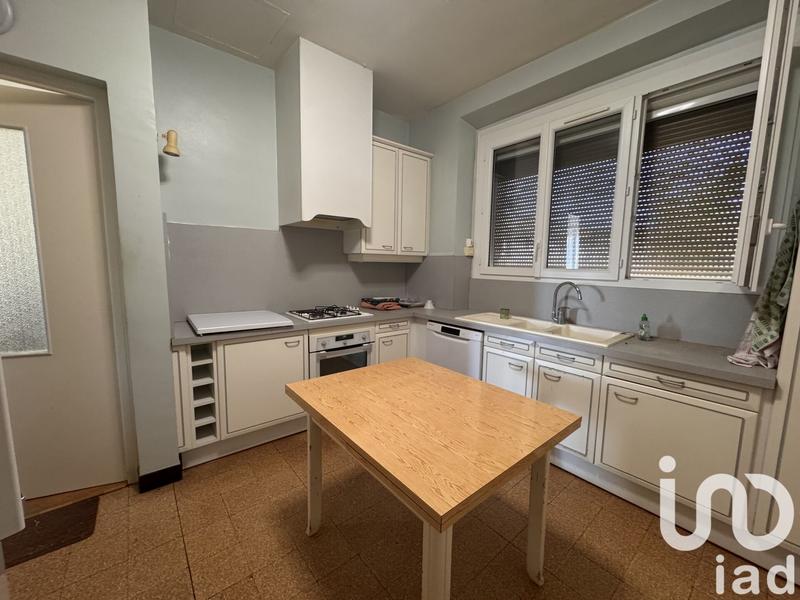 Maison - 188 m² - 8 pièces