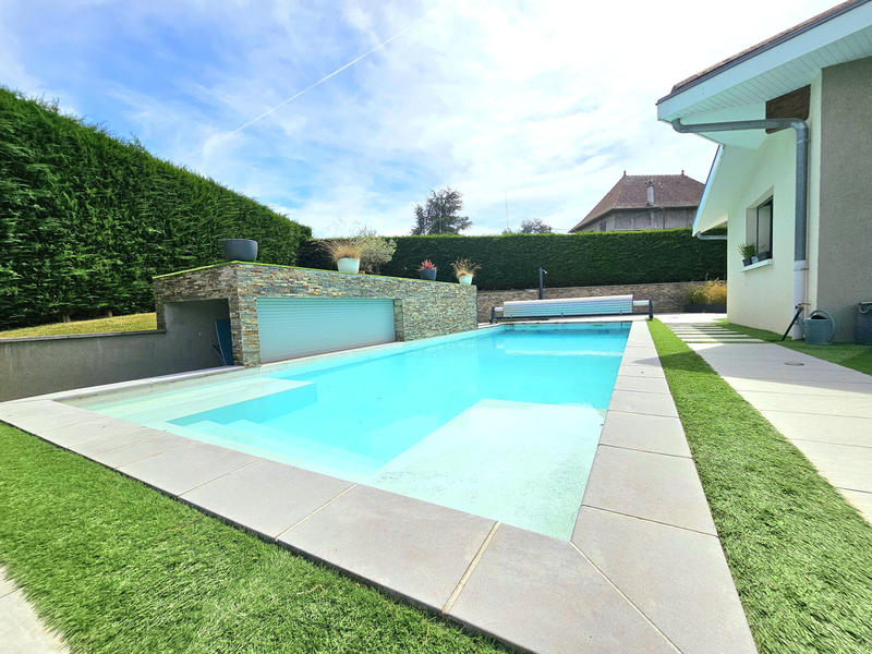 Maison - 214 m² - 7 pièces