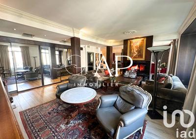 Appartement - 161 m² - 5 pièces