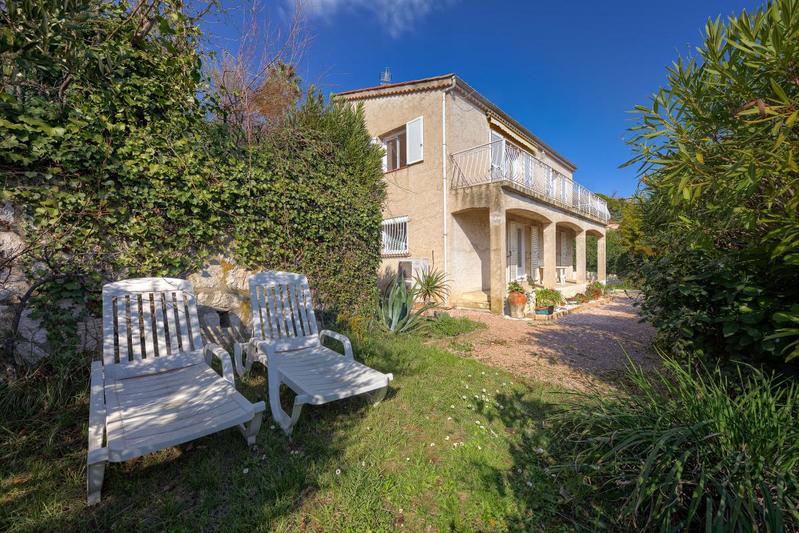 Maison - 152 m² - 7 pièces