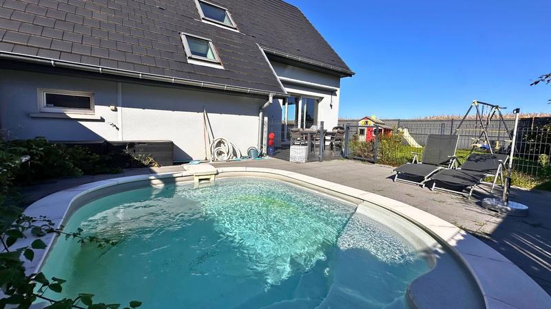 Maison - 90 m² - 6 pièces