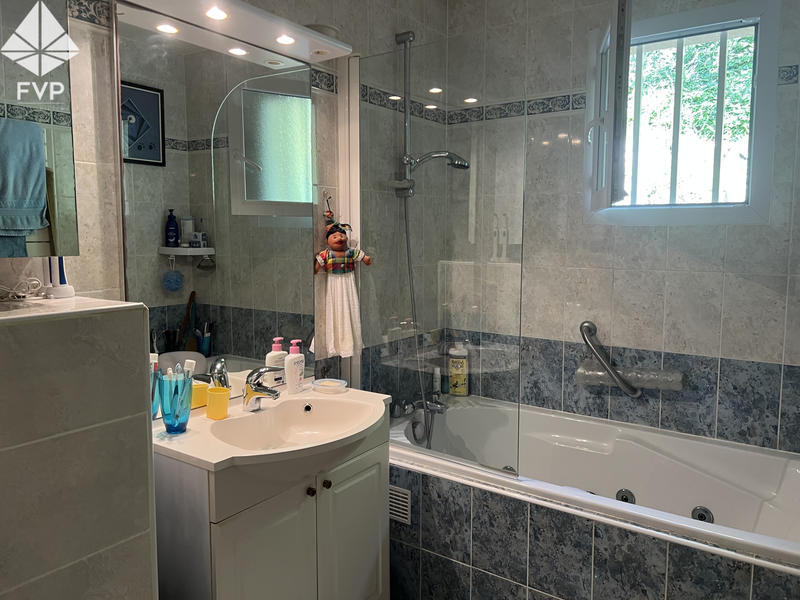 Maison - 121 m² - 4 pièces