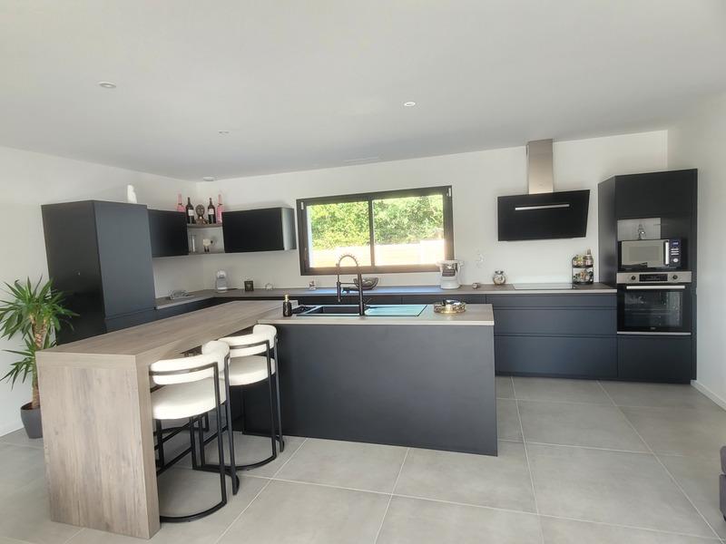 Maison - 147 m² - 5 pièces