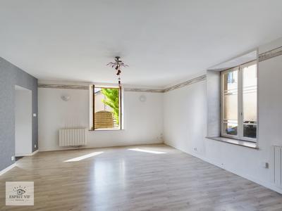 Maison - 137 m² - 4 pièces