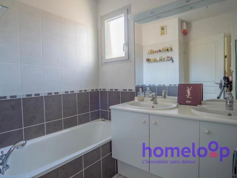 Appartement - 106 m² - 4 pièces