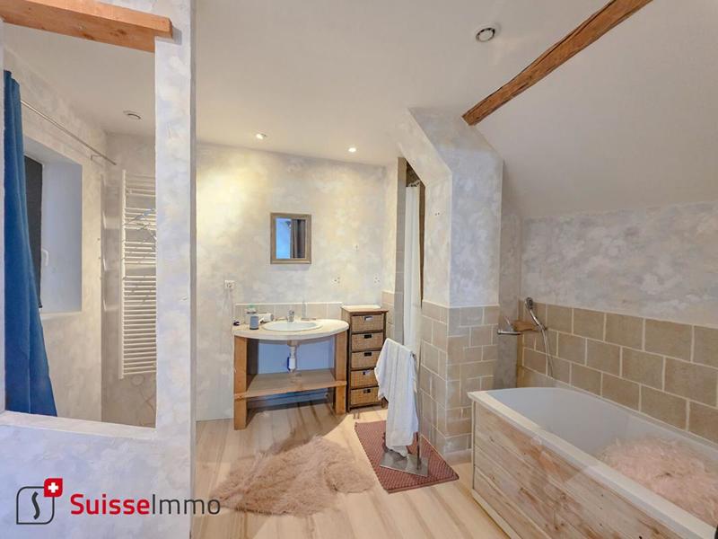 Maison - 120 m² - 3 pièces