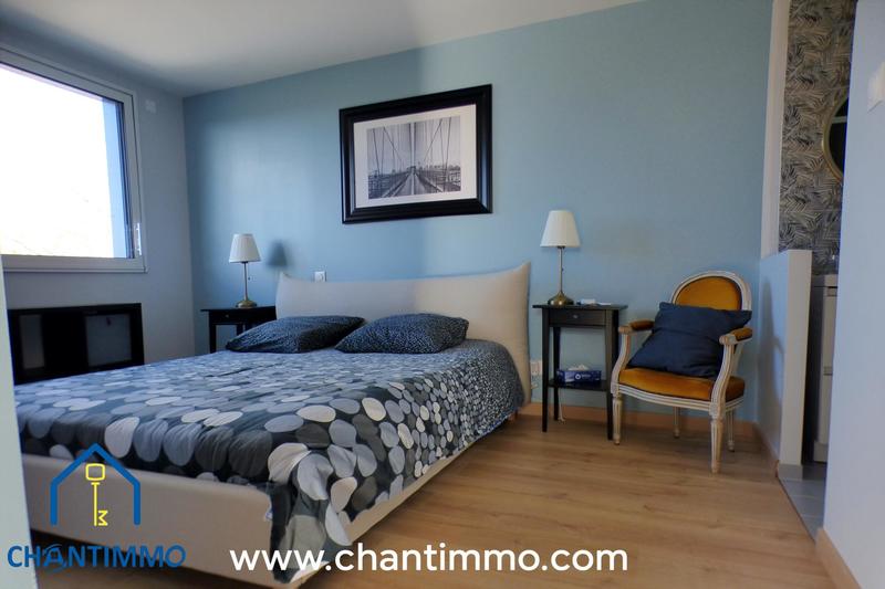 Maison - 186 m² - 8 pièces