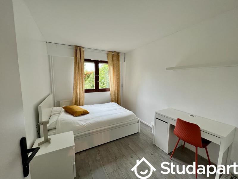 Chambre - 9 m² - 1 pièce