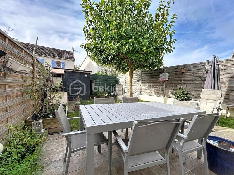 Villa - 80 m² - 5 pièces