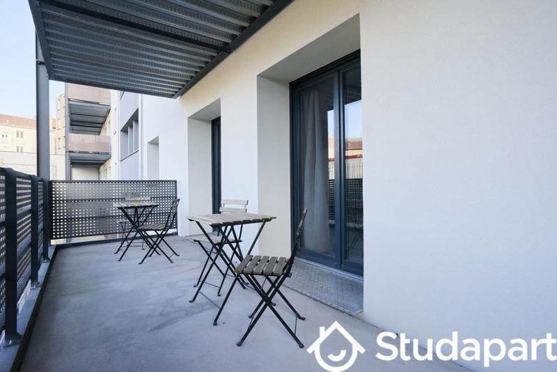 Chambre - 13 m² - 1 pièce