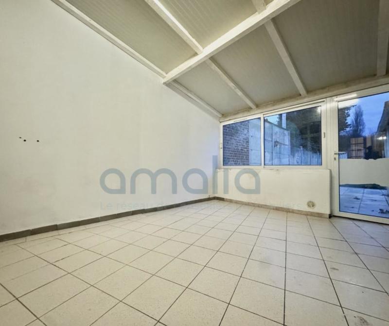 Maison - 104 m² - 6 pièces