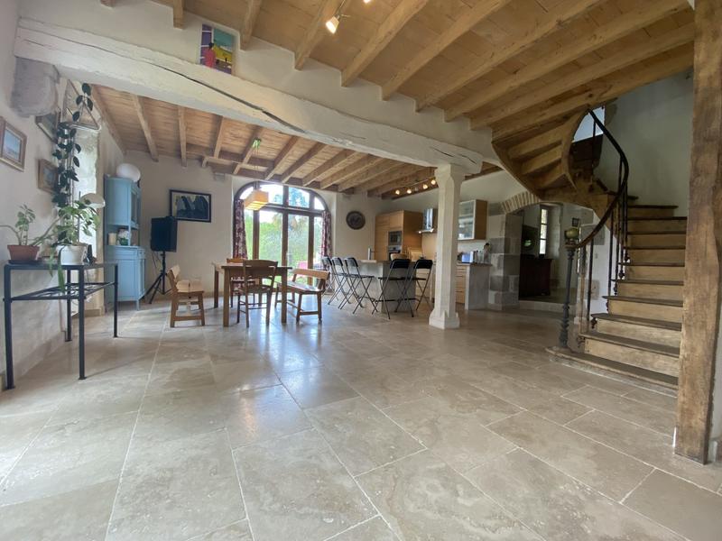 Maison - 520 m² - 18 pièces