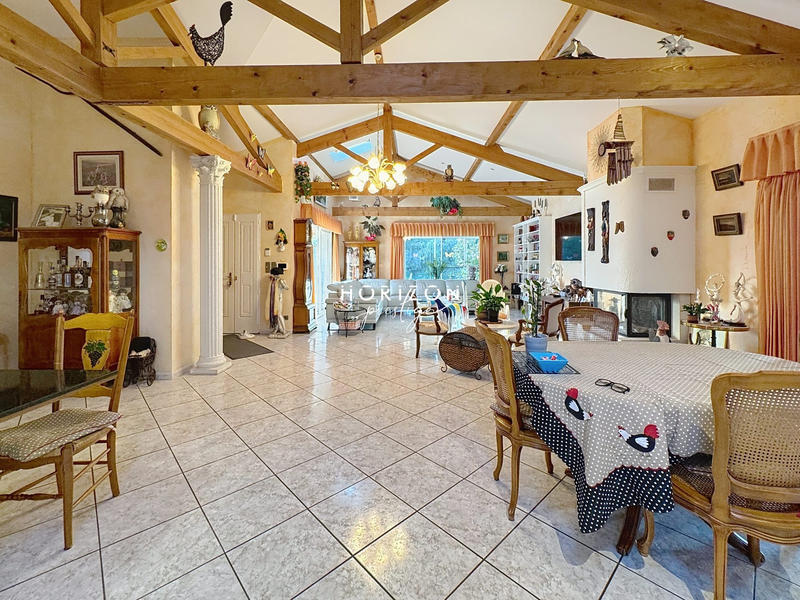 Maison contemporaine - 200 m² - 8 pièces