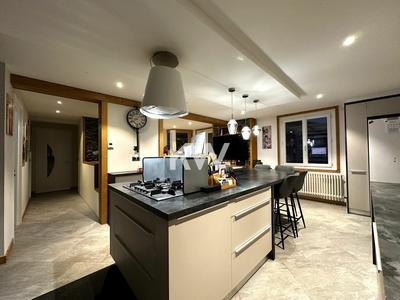 Appartement - 85 m² - 4 pièces