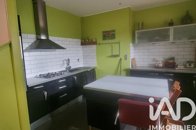 Maison - 98 m² - 5 pièces