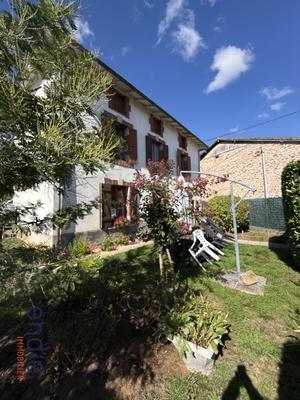 Maison - 94 m² - 5 pièces