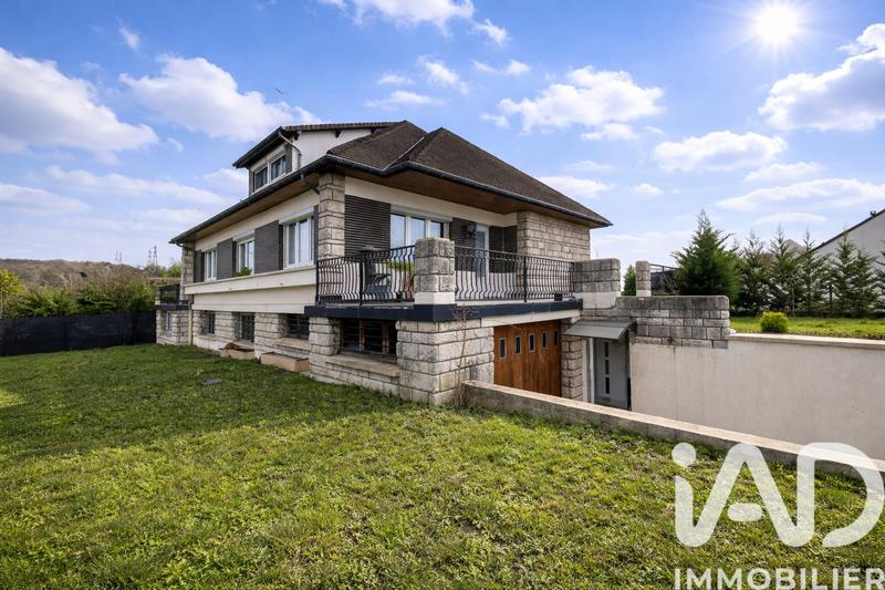 Maison - 151 m² - 6 pièces