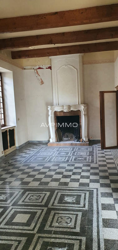 Maison - 260 m² - 9 pièces