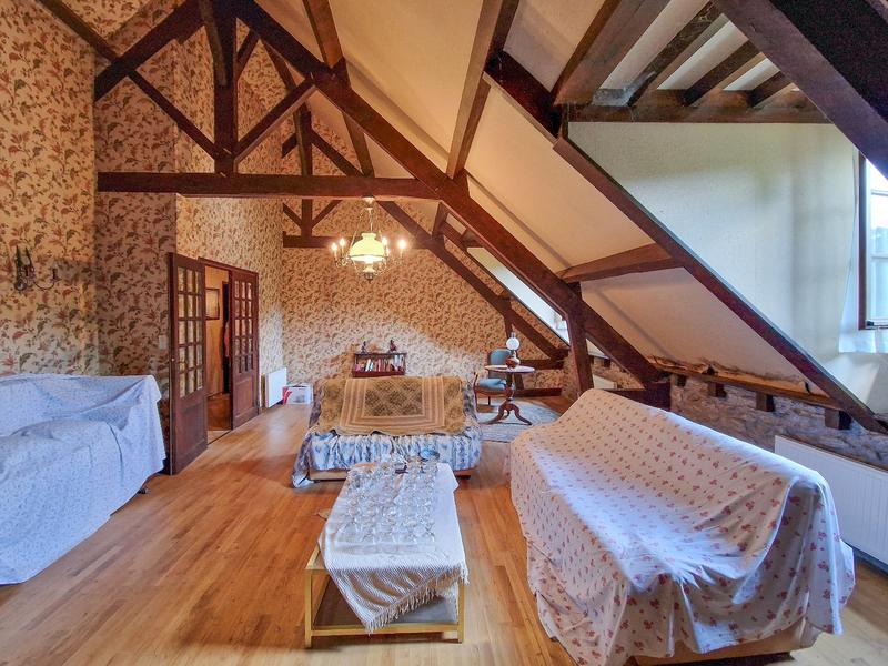 Propriété - 390 m² - 15 pièces