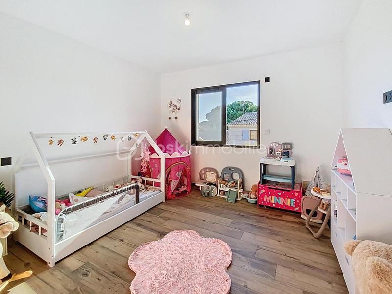 Maison - 95 m² - 4 pièces