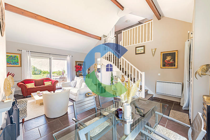 Maison - 115 m² - 5 pièces