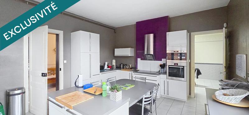 Maison - 290 m² - 10 pièces