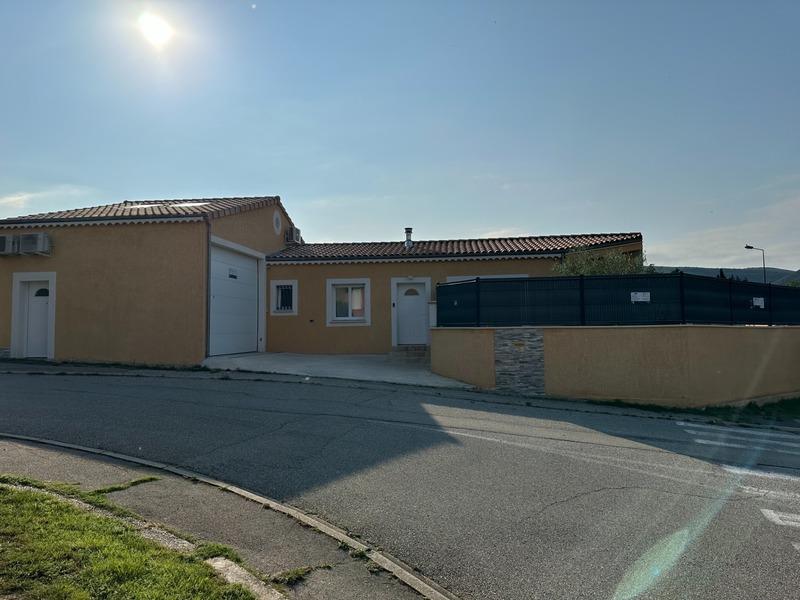 Maison - 135 m² - 6 pièces