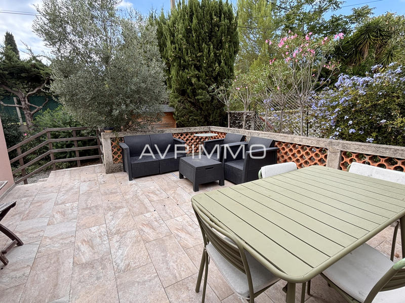 Villa - 200 m² - 5 pièces