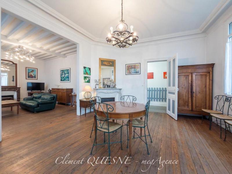 Maison - 190 m² - 8 pièces