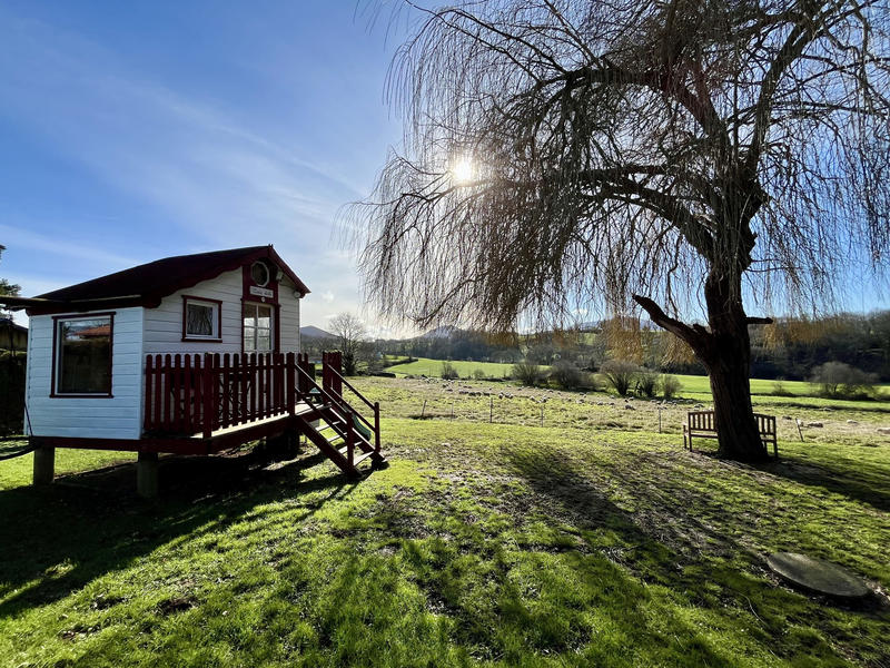 Maison - 136 m² - 5 pièces