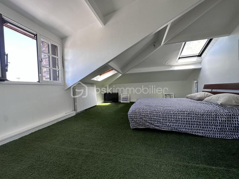 Maison - 227 m² - 7 pièces