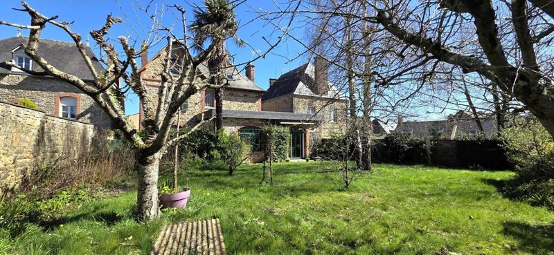 Maison - 143 m² - 7 pièces