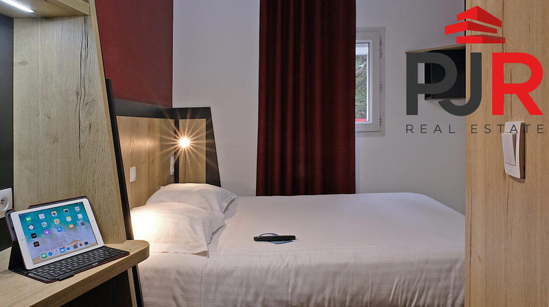 Local commercial - 1 000 m²