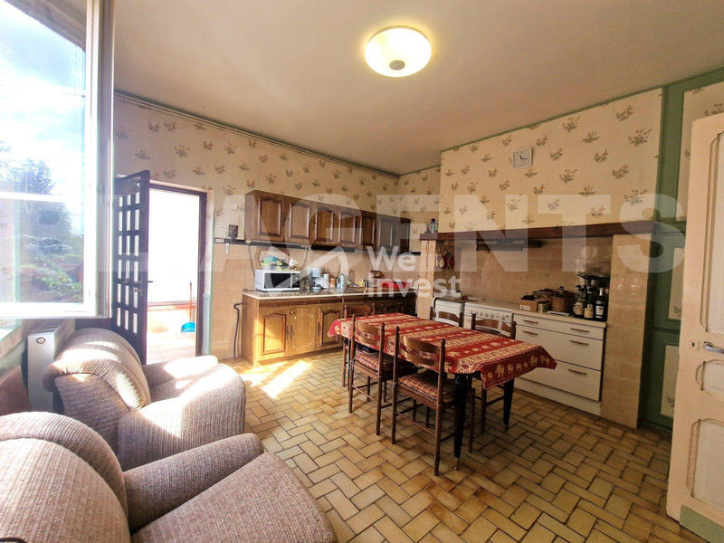 Maison - 235 m² - 5 pièces