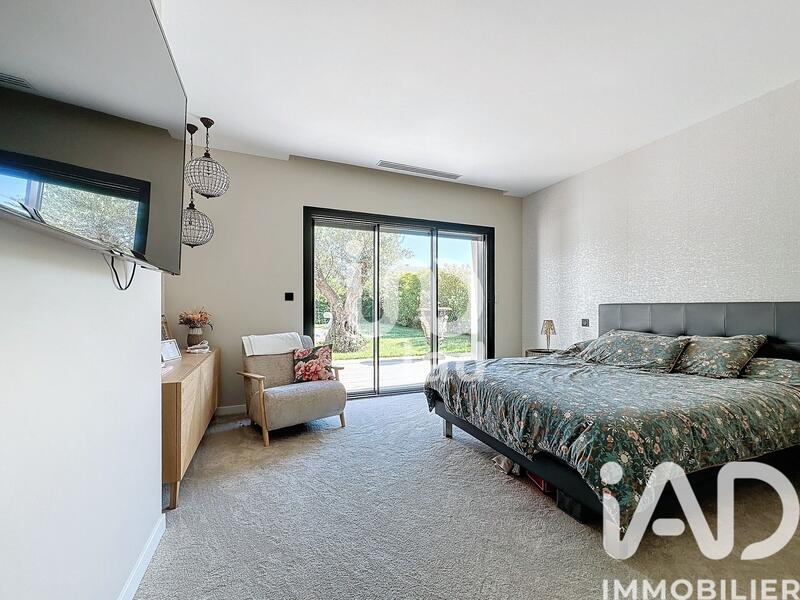 Maison de maîtres - 245 m² - 5 pièces