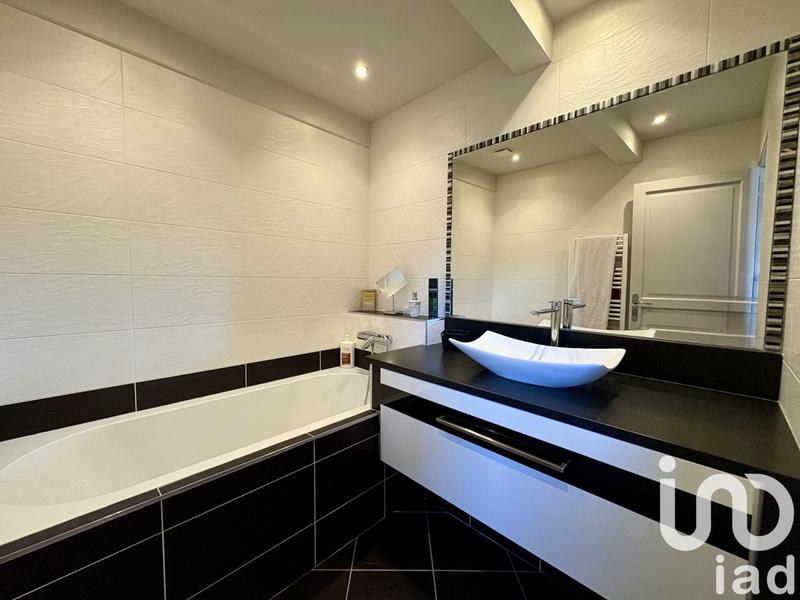 Maison de village - 83 m² - 3 pièces